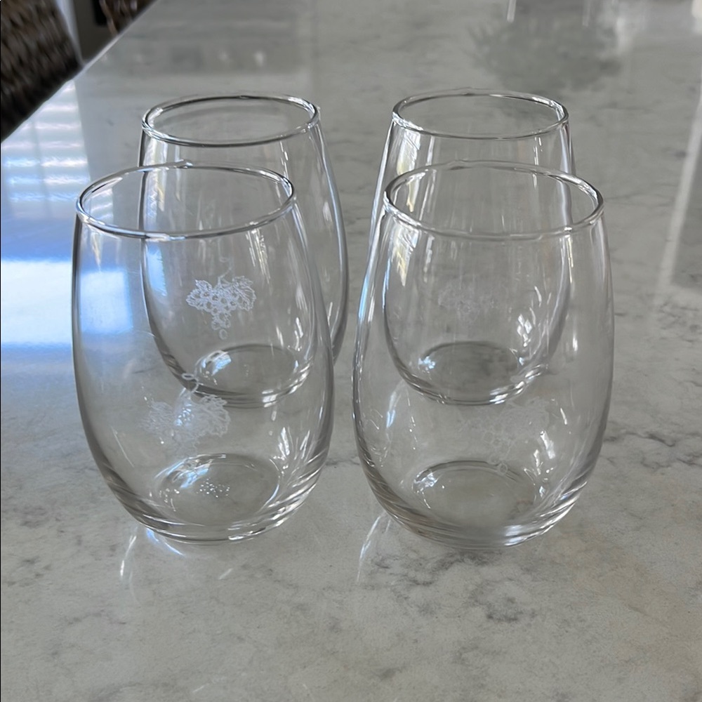 Elegant Clear Stemless Wine Glass Set of 4 - NWT